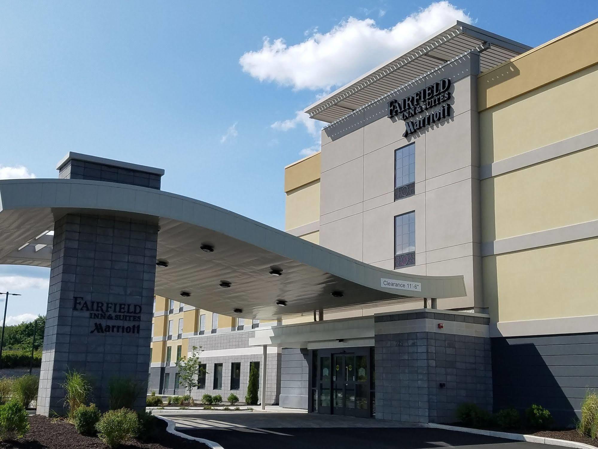 Fairfield Inn & Suites By Marriott Springfield Holyoke Exterior foto